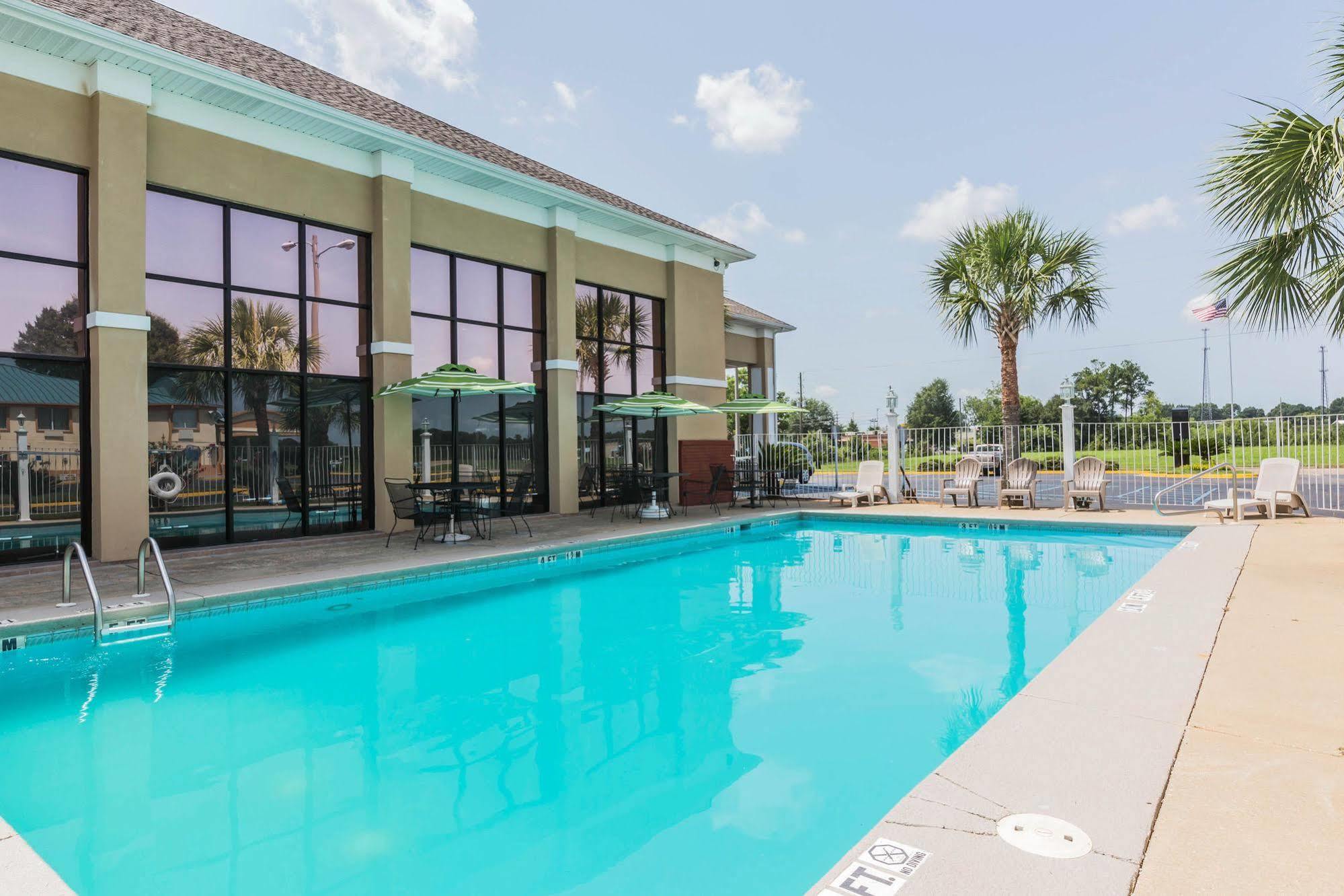 Quality Inn & Suites North Montgomery Exterior foto